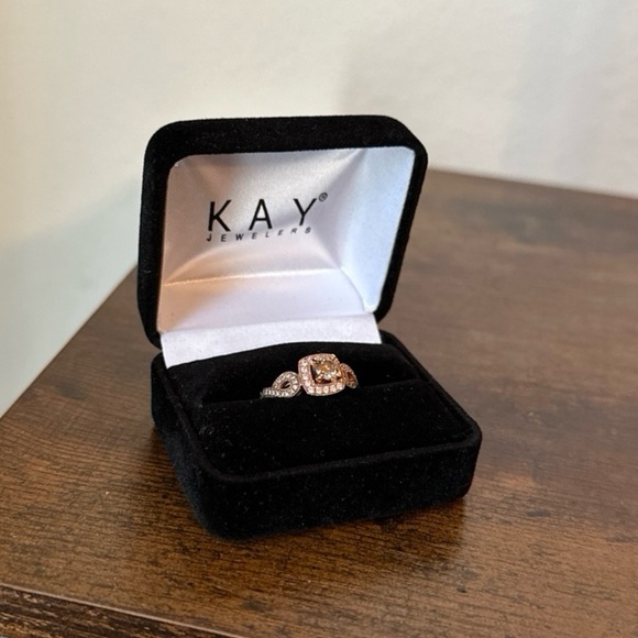 Rare Levian 14 kt. Rose Gold Round Chocolate Diamond Ring - Picture 2 of 12